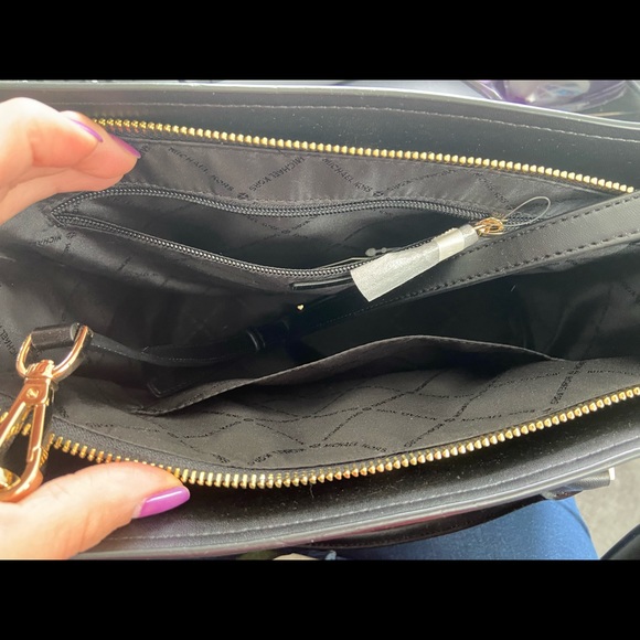 Brand New Michael Kors Large Satchel - Picture 3 of 4